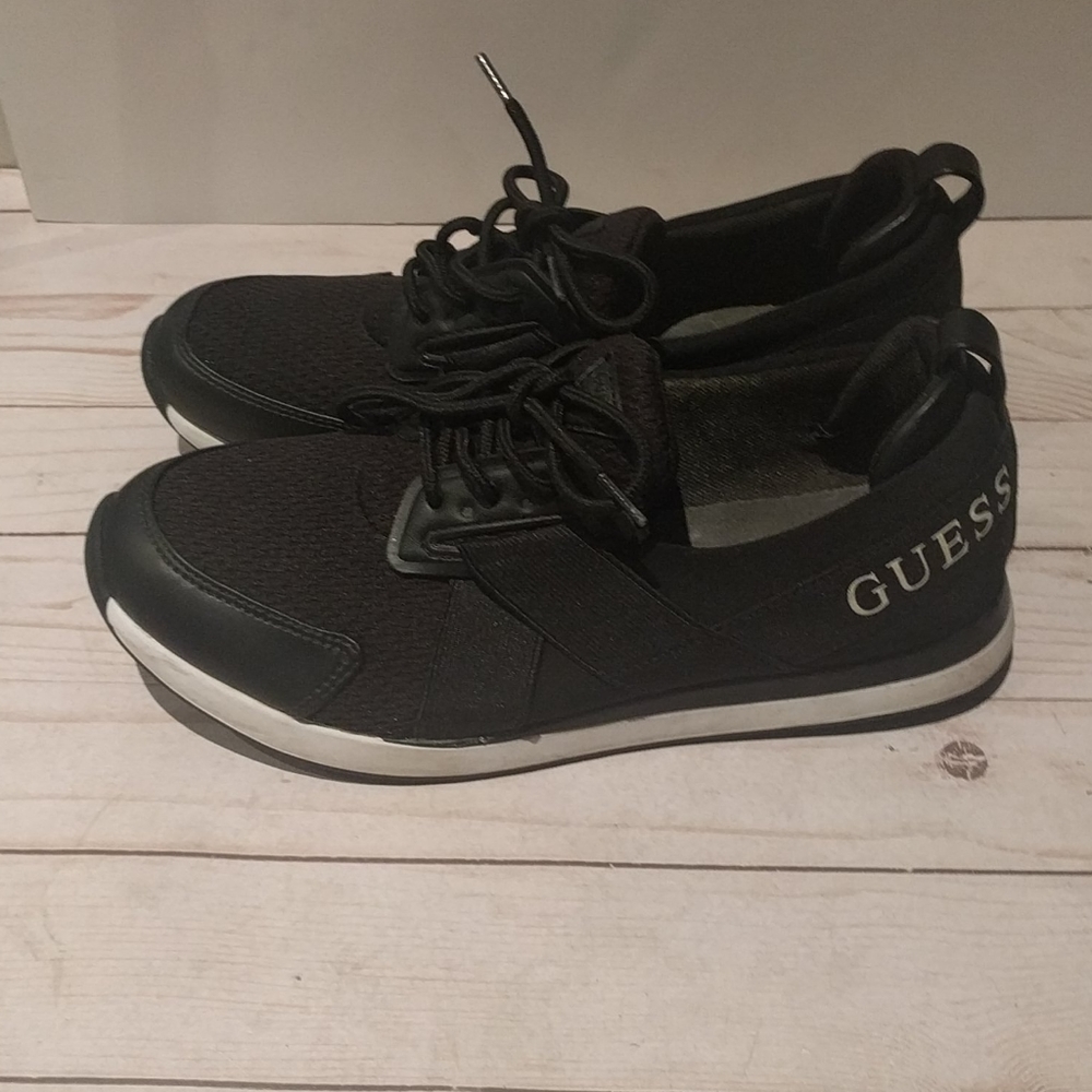 Beautiful black sneakers by Guess 🌸🍀🌼